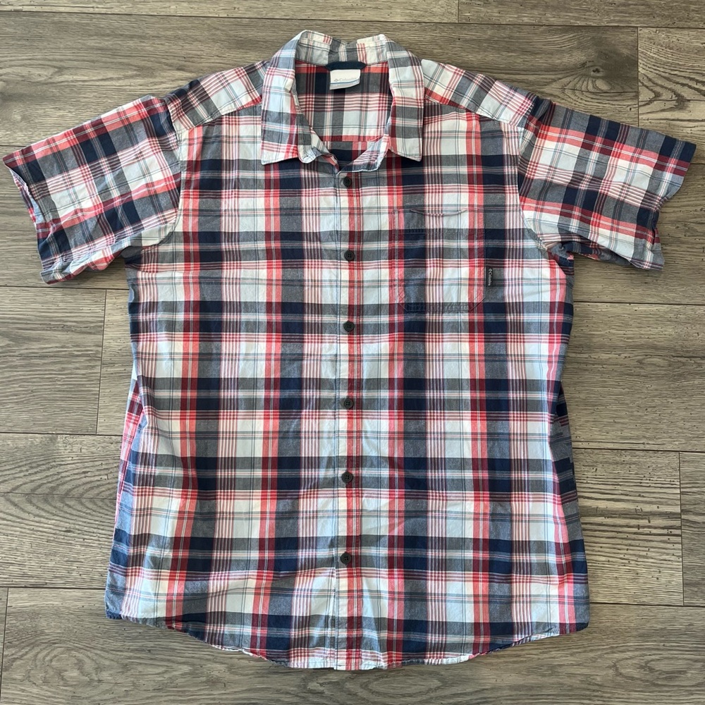 Columbia Men’s Short Sleeve Button Down Shirt Plaid XL Lightweight Pocket